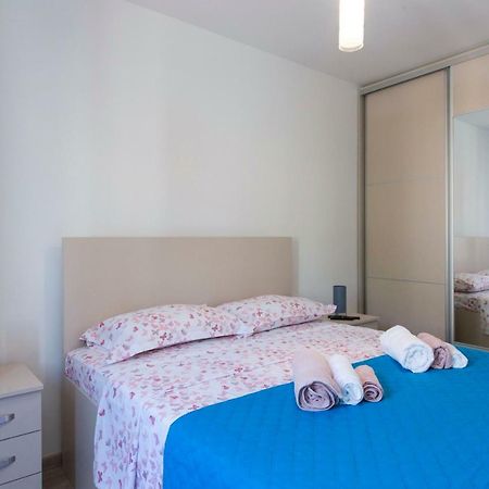 Apartment Medusa Risan Esterno foto