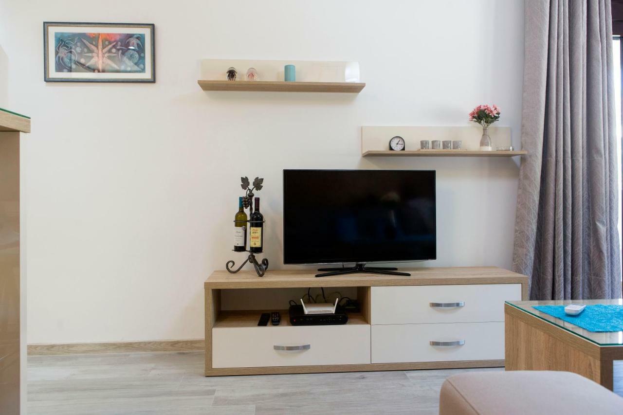 Apartment Medusa Risan Esterno foto