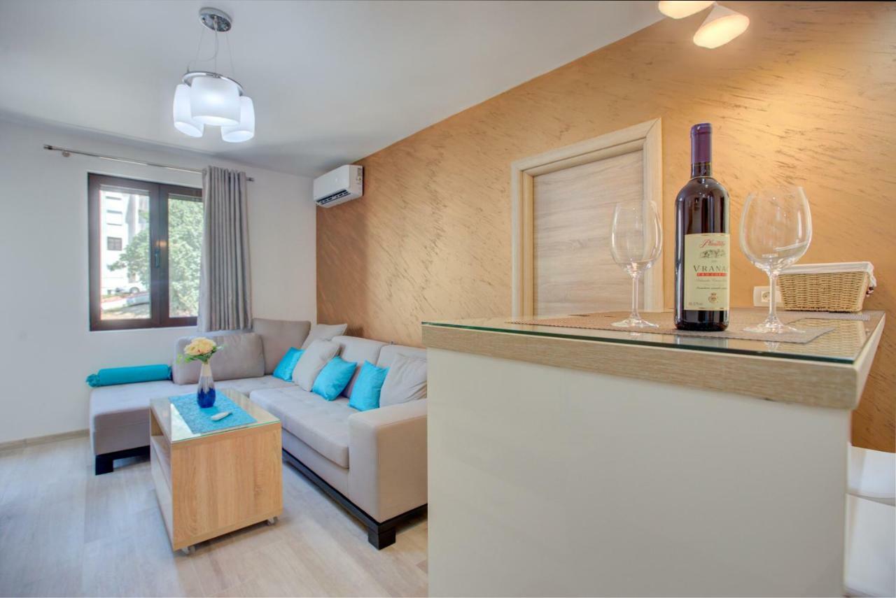 Apartment Medusa Risan Esterno foto